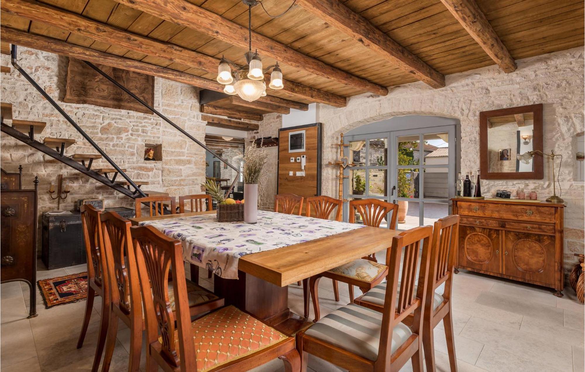 Amazing Home In Foli With Kitchen Esterno foto