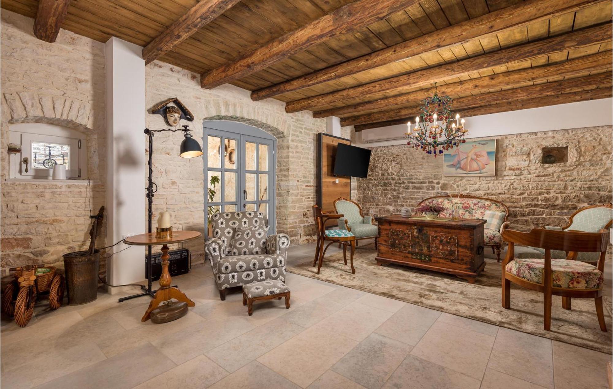 Amazing Home In Foli With Kitchen Esterno foto