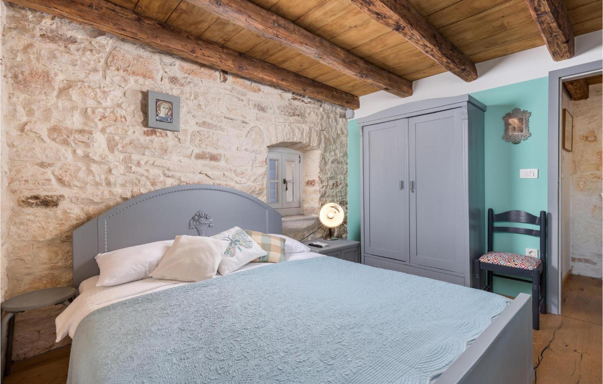 Amazing Home In Foli With Kitchen Esterno foto